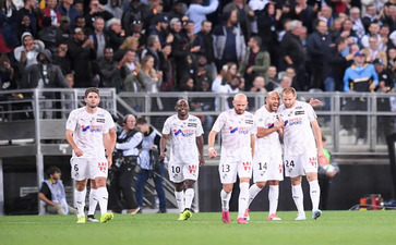 长时间玩手机危害儿童大脑发育？父母胆小，专家这么说